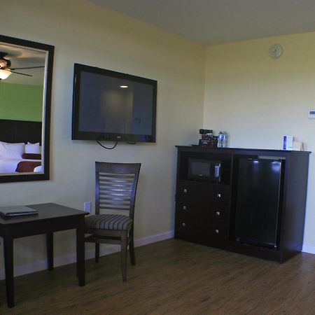 Ocean Village Hotel Surfside Beach Esterno foto