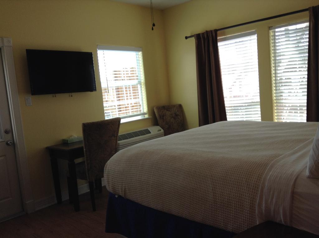 Ocean Village Hotel Surfside Beach Esterno foto