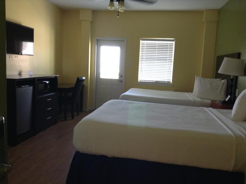 Ocean Village Hotel Surfside Beach Esterno foto