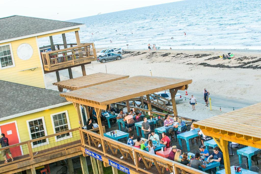 Ocean Village Hotel Surfside Beach Esterno foto