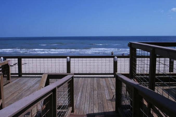 Ocean Village Hotel Surfside Beach Esterno foto