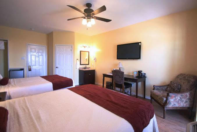 Ocean Village Hotel Surfside Beach Esterno foto
